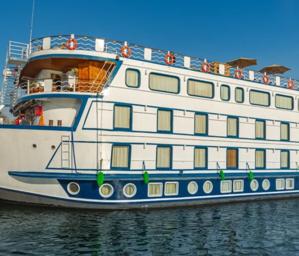 Chateau-Lafayette-Cruise4