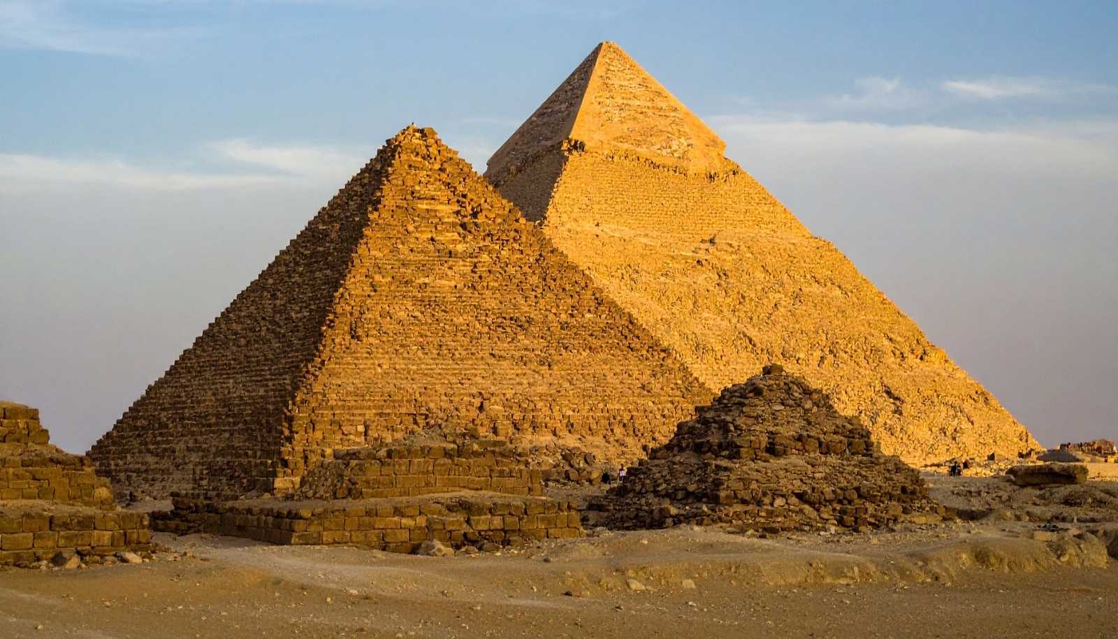 Giza Pyramids day trip